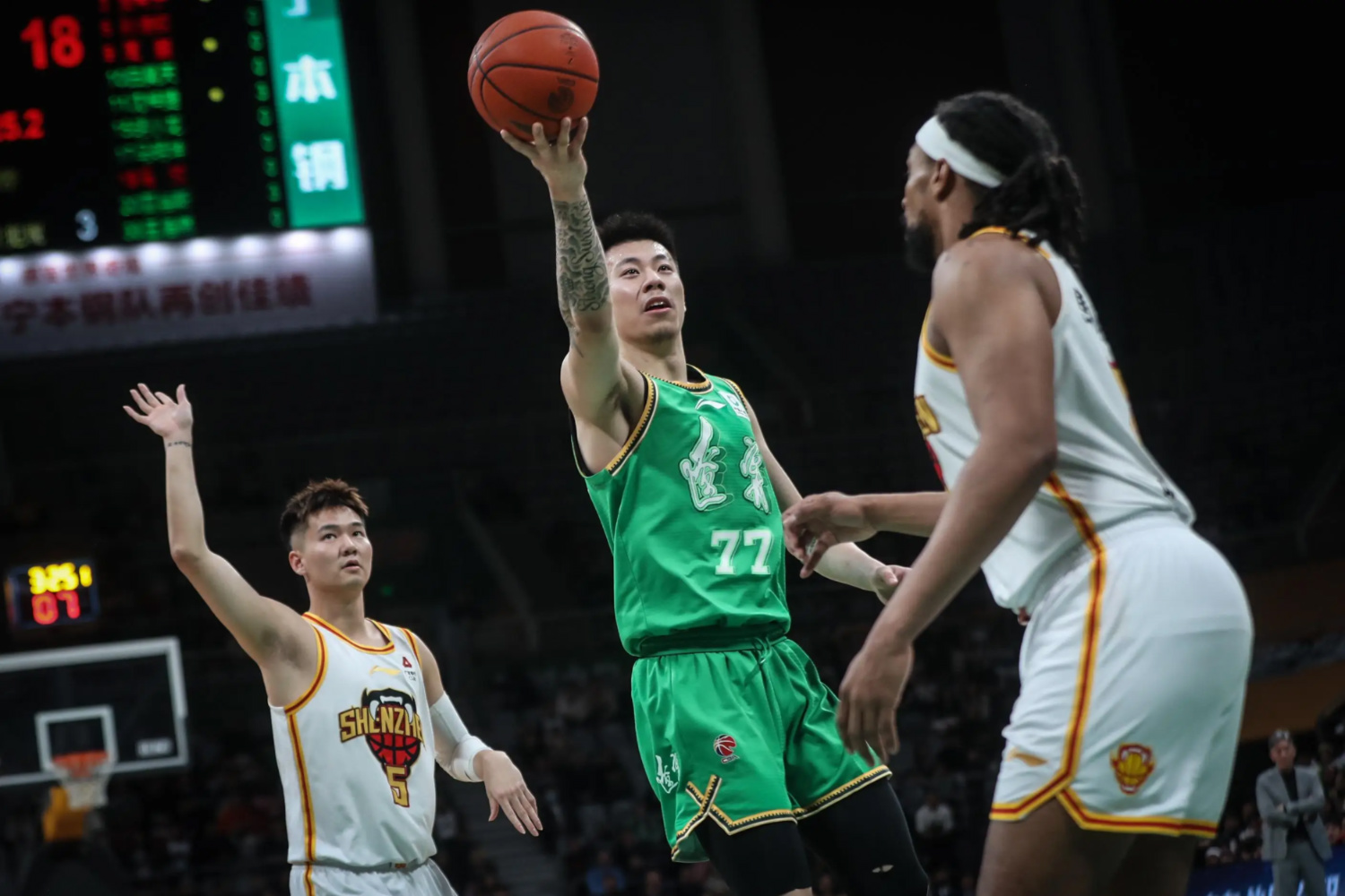 辽宁队力克青岛队，张镇麟扛起全队