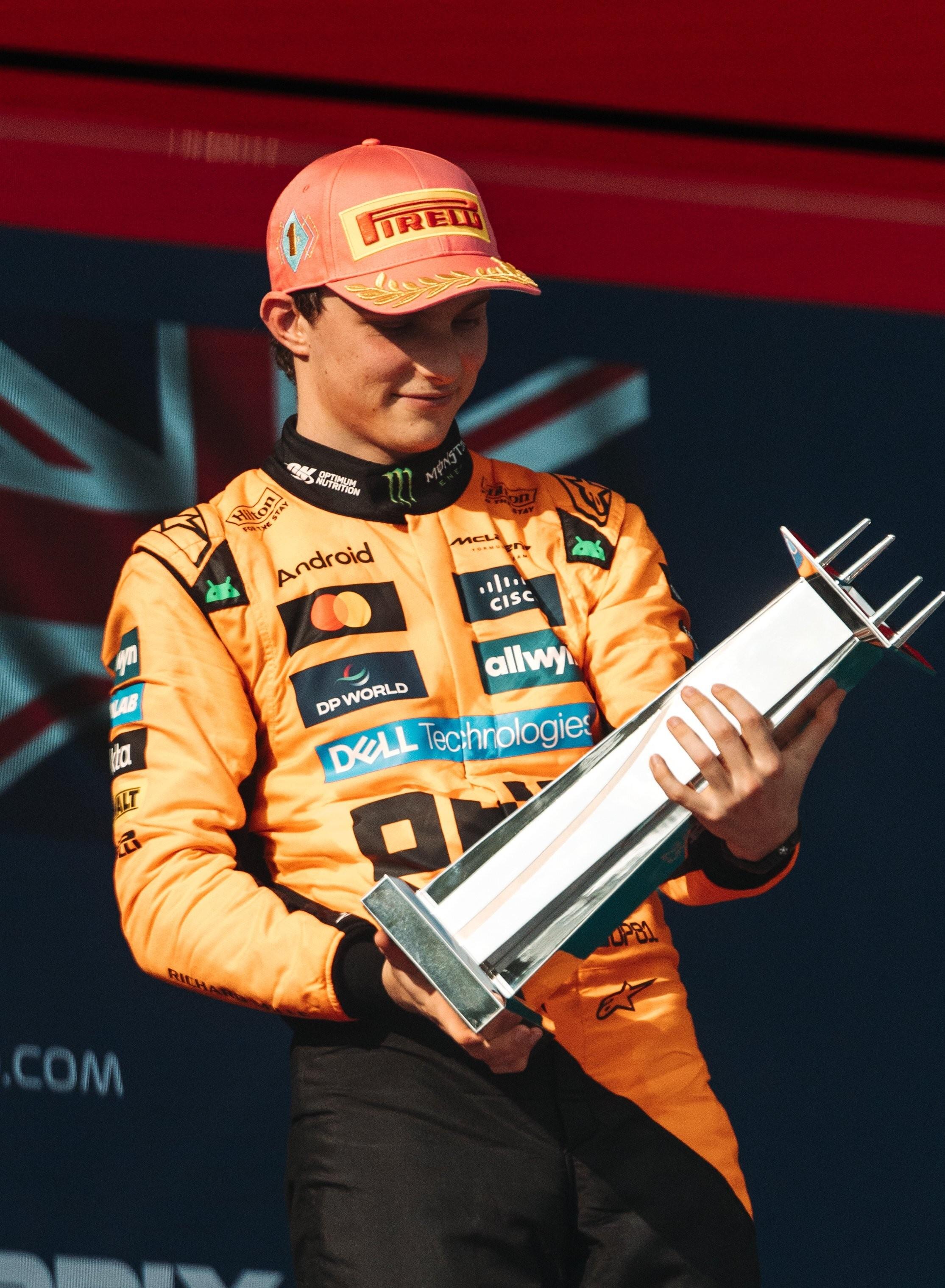 迈凯伦力克雷诺车队，阿隆索点燃赛场