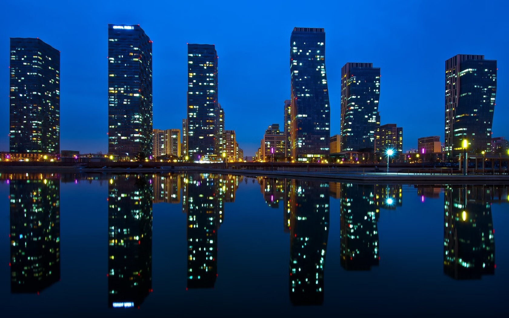 突尼斯击败法国巨人，戈麦斯再证硬仗之王本色