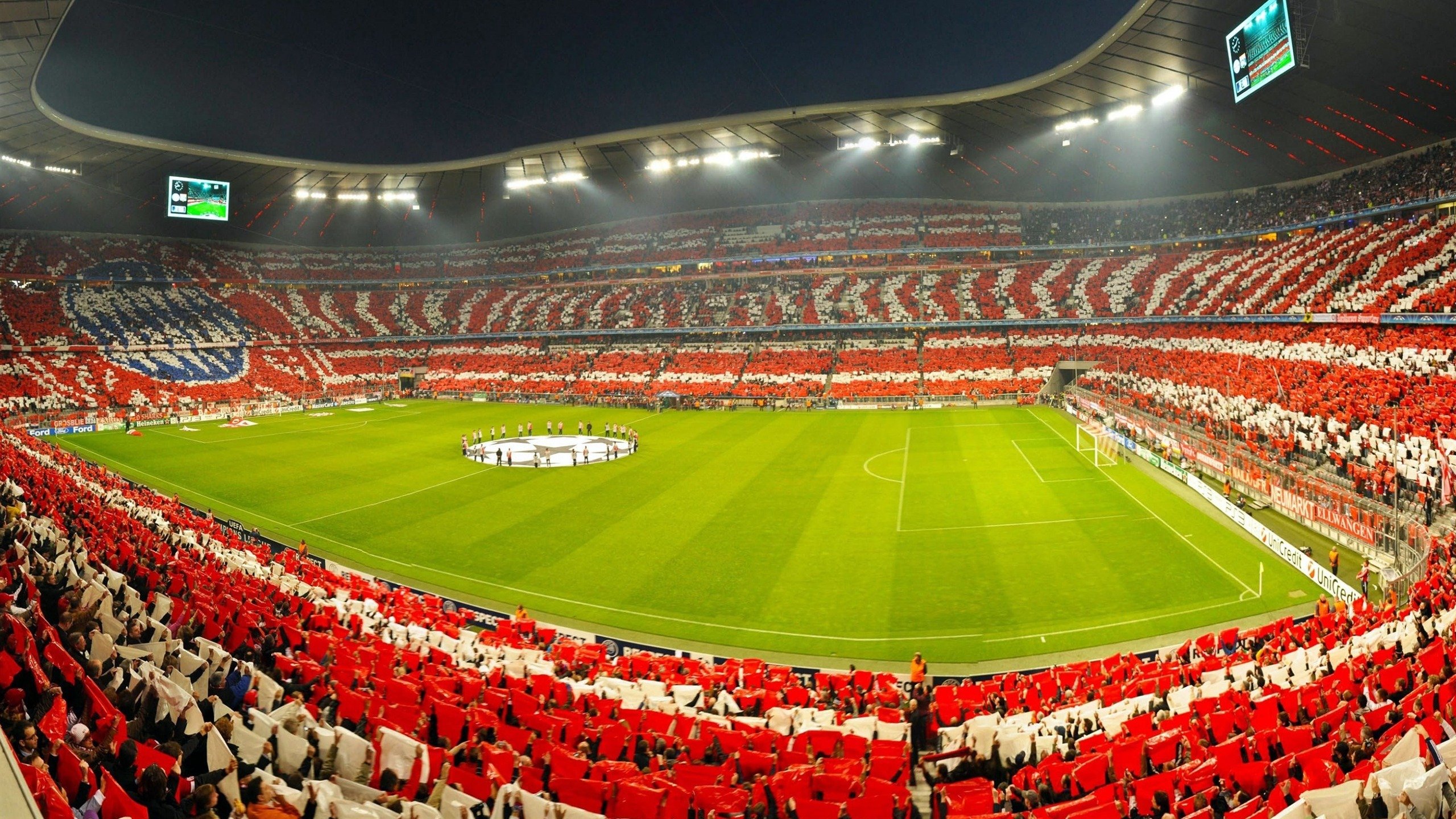 绿茵场上的跨界舞步，西亚卡姆如何让欧冠半决赛之夜刻上自己的名字